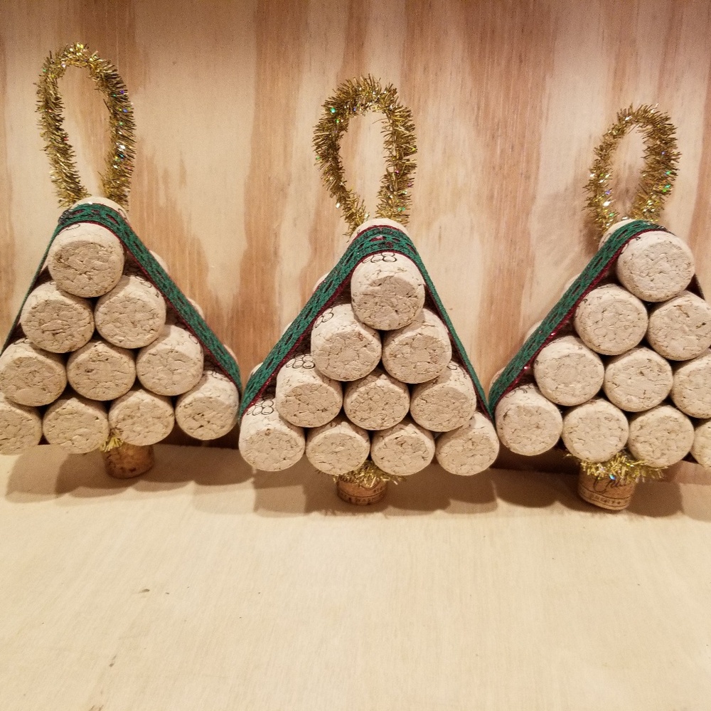 Christmas tree ornaments 🎄